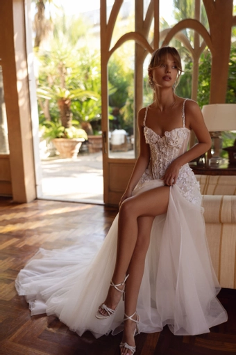 Tina Valerdi Style #Valerie #2 frontface vertical thumbnail