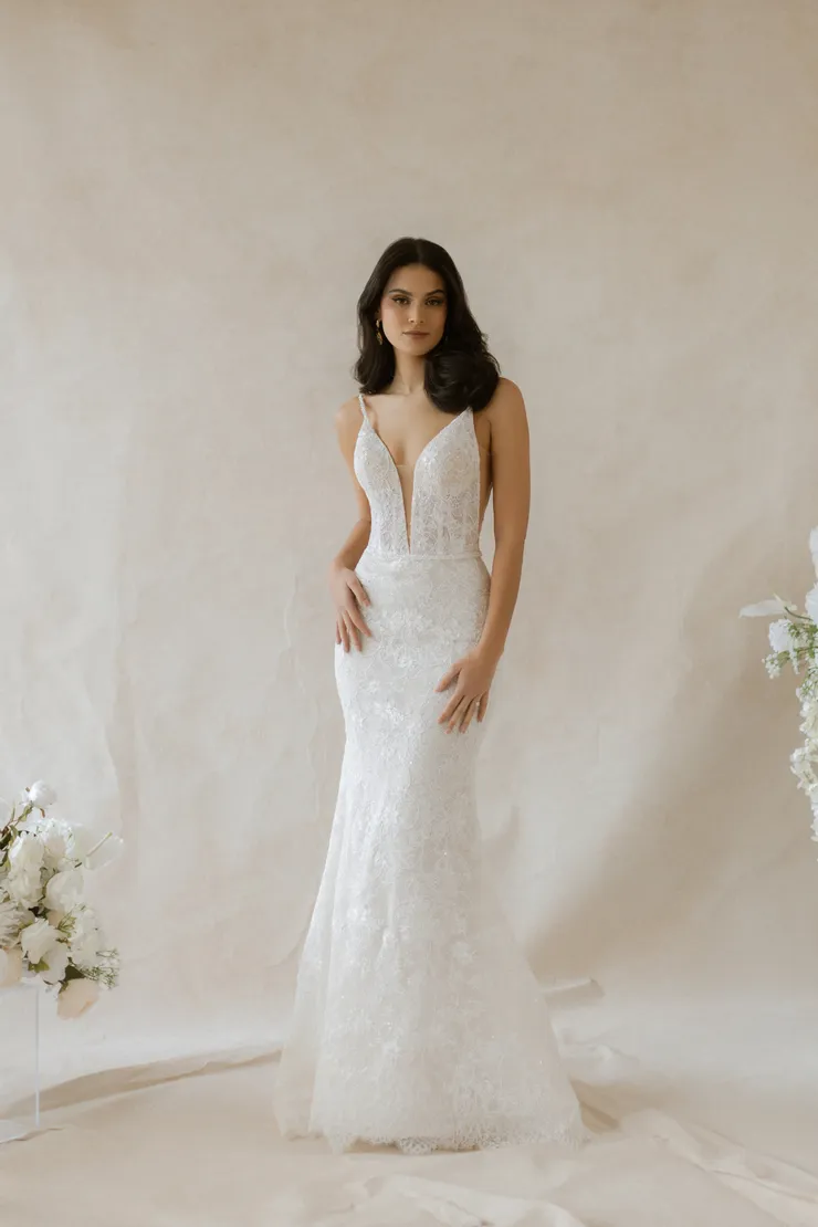 Abella Lambri Style #E551 #1 frontface vertical picture