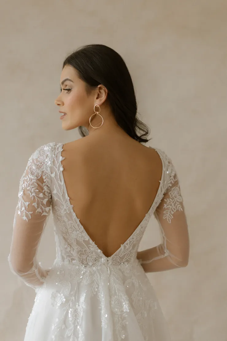 Abella Bernini Style #E560 #15 backface vertical cropped picture