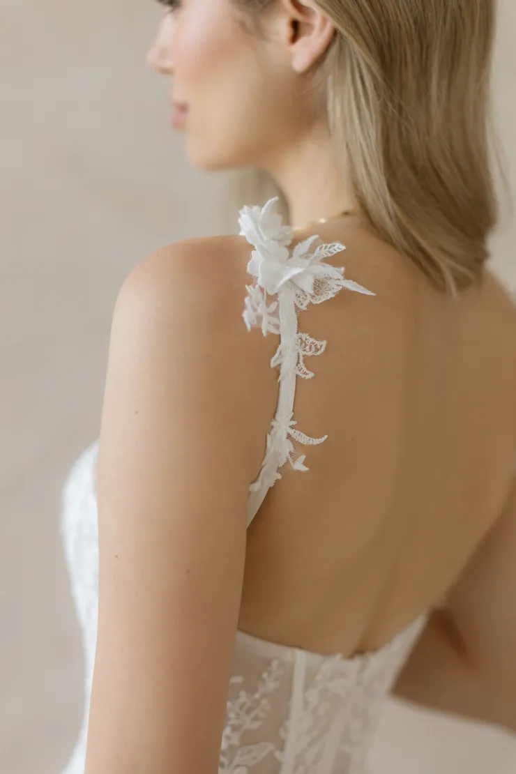 Abella Hawkins Style #E564 #3 backface vertical cropped picture