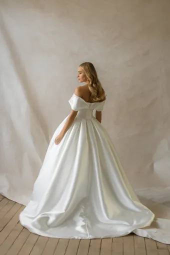 Allure Bridals: Abella Collection Style #E566 #8 backface vertical thumbnail