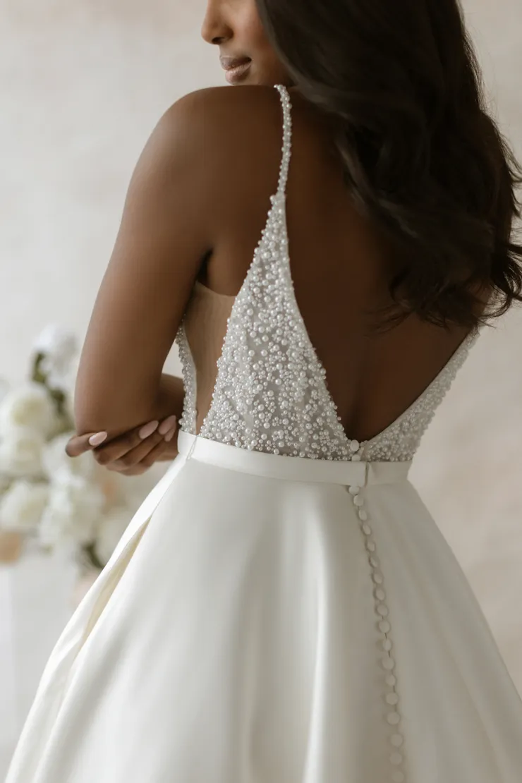 Abella Higgins Style #E569 #3 backface vertical cropped picture