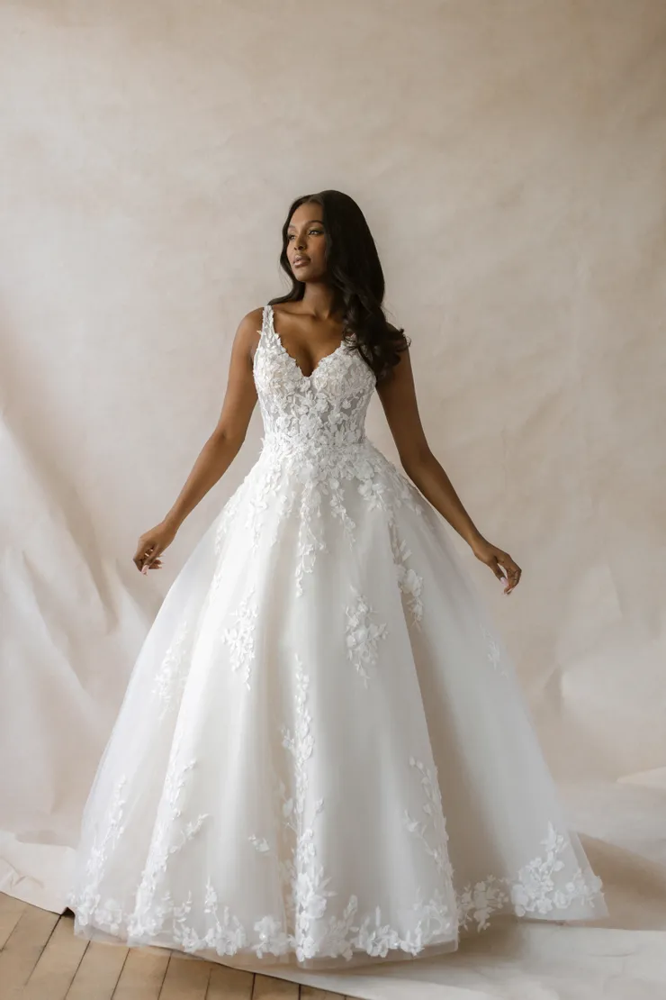 Abella Monet Style #E573 #1 frontface vertical picture