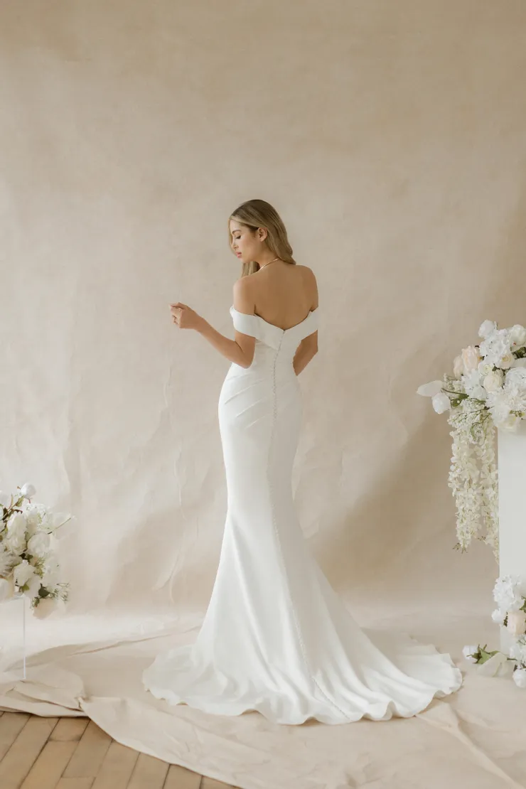 Abella Schurman Style #E574 #1 default backface vertical picture