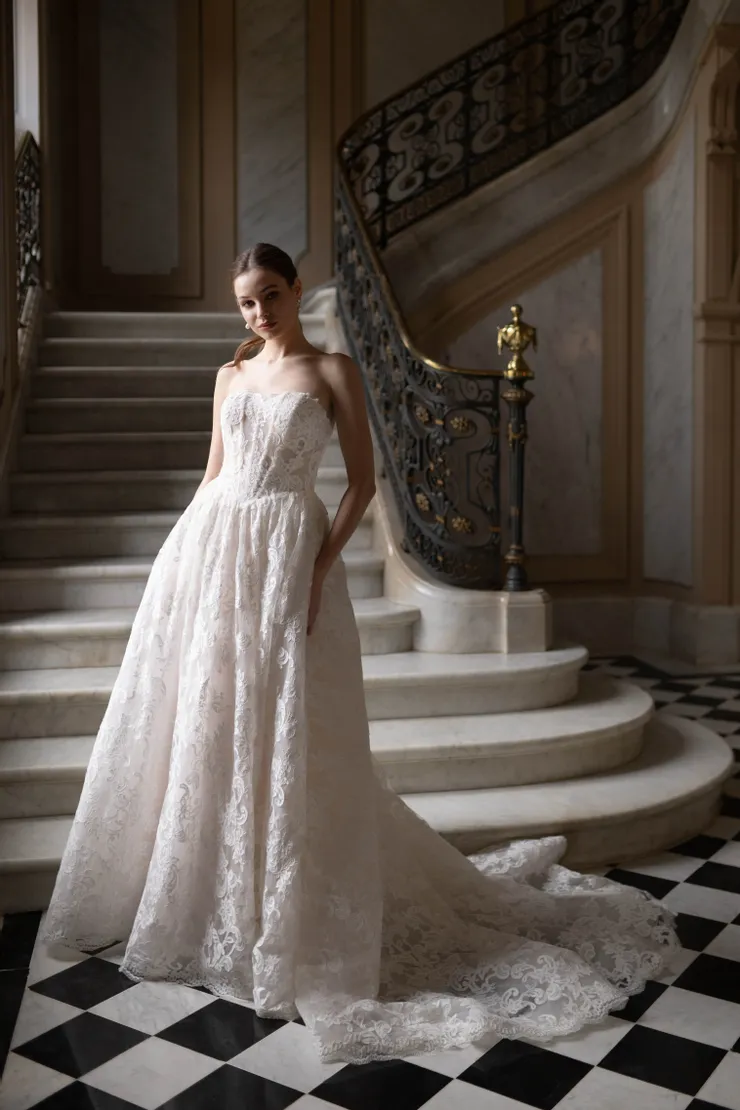 Abella Milano Style #E577 #1 frontface vertical picture