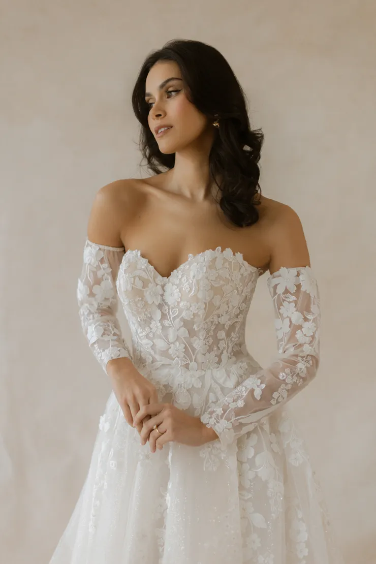 Abella Bridges Style #E579 #11 frontface vertical cropped picture