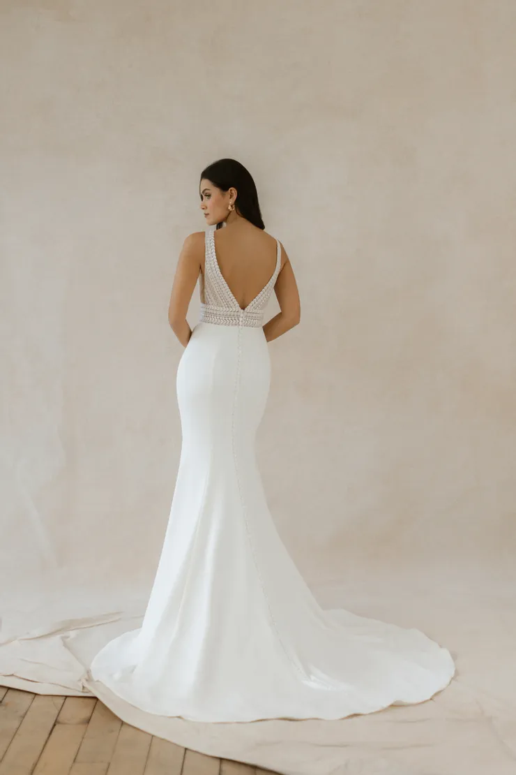 Abella Style #E587 #1 default backface vertical picture