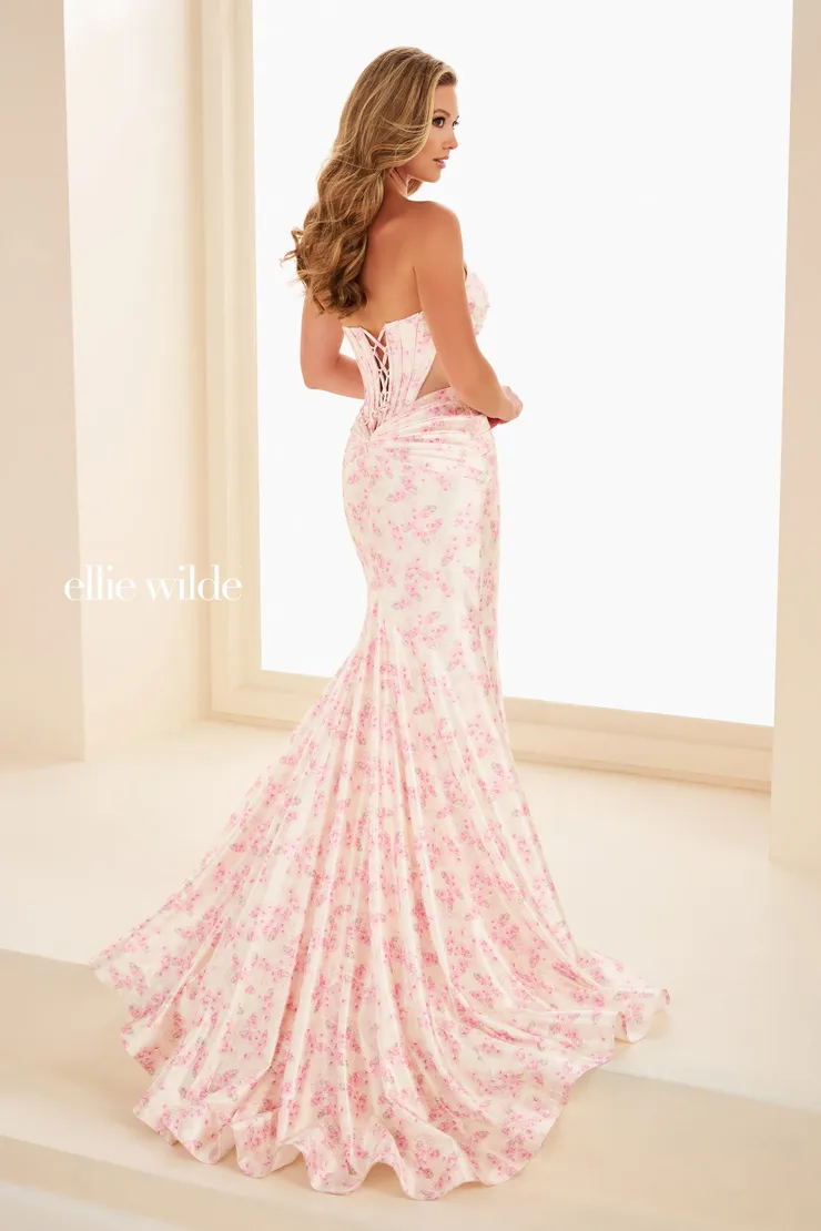 EW37092 Where dreamy florals meet major glam #2 default Strawberry Shortcake backface vertical picture
