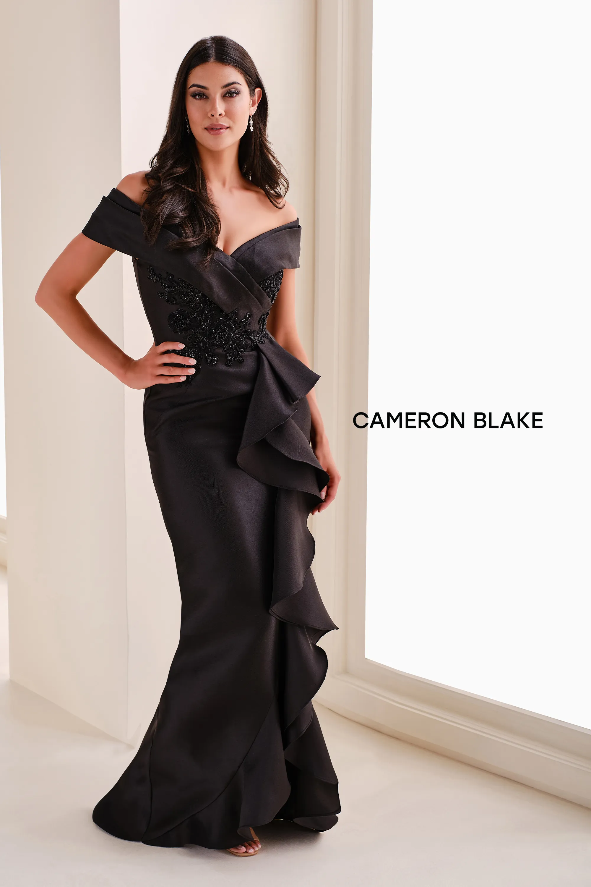 green emerald velvet dress Amazon.com: Long Sleeve Satin Mother of The Bride Dresses with Bow Elegant  A Line Tea Length Formal Gown Black Size 0 : Clothing, Shoes & Jewelry