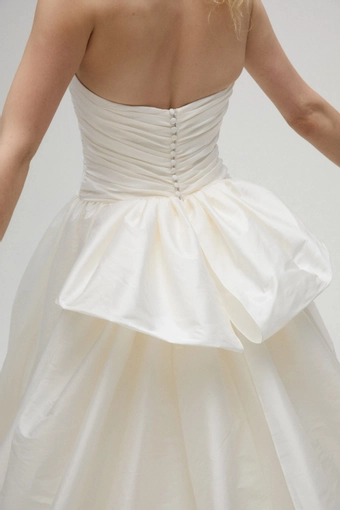 Nouvelle Amsale Style R481T #4 backface vertical cropped thumbnail