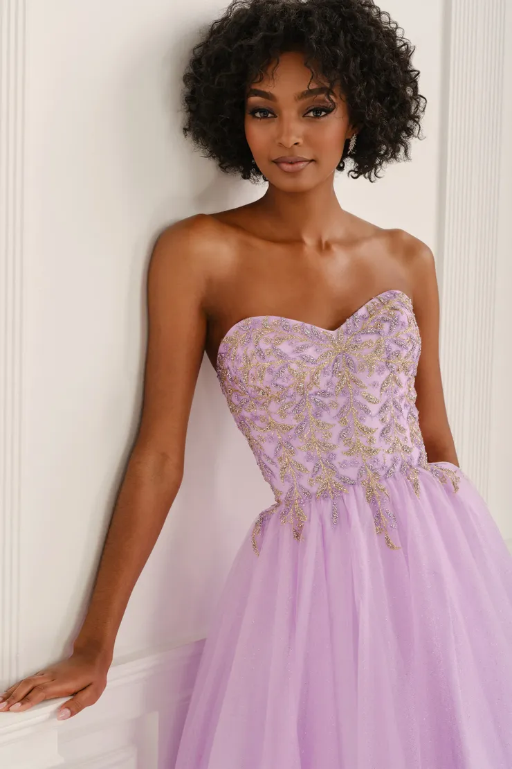 Style CL6111 Colette by Daphne #5 Lilac frontface vertical cropped picture