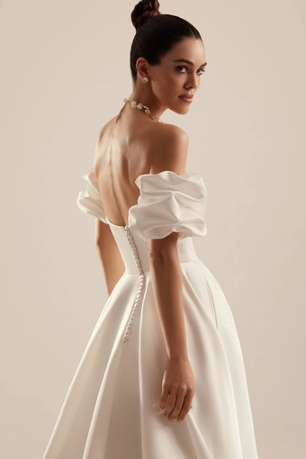 Katy Corso Isabel #7 backface vertical cropped thumbnail