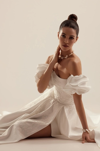 Katy Corso Isabel #3 frontface vertical cropped thumbnail