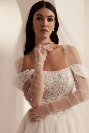 Katy Corso Suri #8 frontface vertical cropped thumbnail