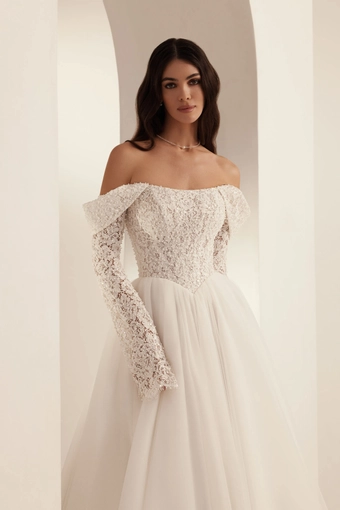 Katy Corso Suri #5 frontface vertical cropped thumbnail