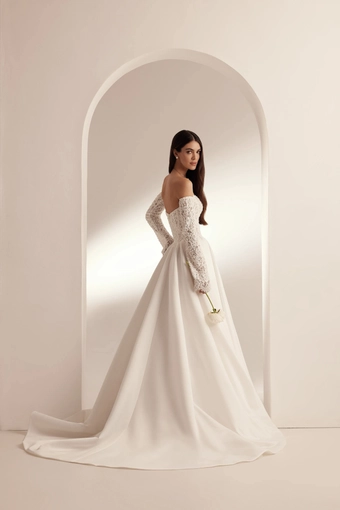 Katy Corso Vienna #1 default backface vertical thumbnail