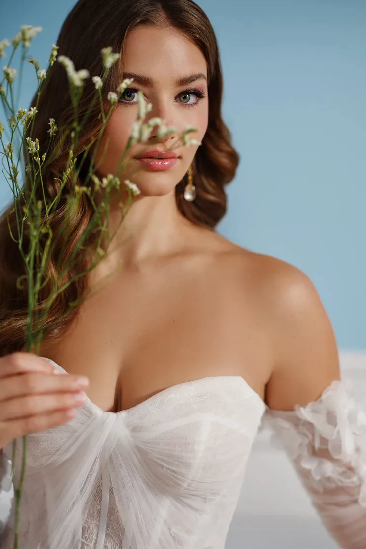 MT6015 Sorelle #3 Ivory/Petal frontface vertical cropped picture