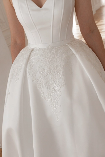 2 in 1 Steltella + Steltella Skirt Olivia Bottega #3 frontface vertical cropped thumbnail
