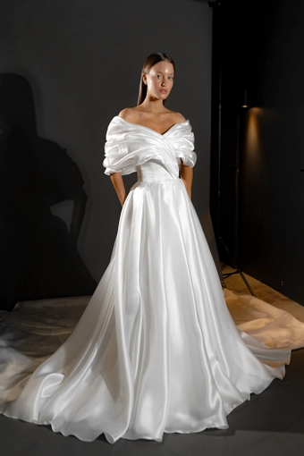 Olivia Bottega Acerola #2 frontface vertical thumbnail