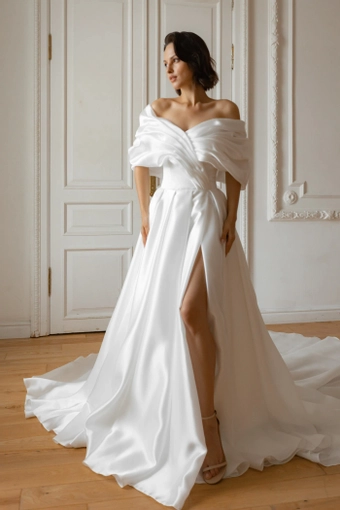 Olivia Bottega Acerola #1 frontface vertical thumbnail