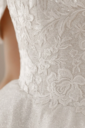 Olivia Bottega Aditi #8 frontface vertical cropped thumbnail