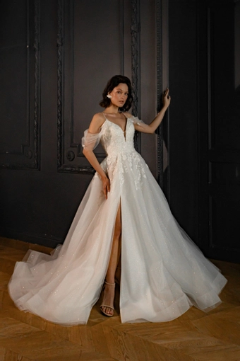 Olivia Bottega Altsoba #3 frontface vertical thumbnail