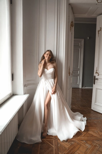 Olivia Bottega Audrey Extra Coral #3 frontface vertical thumbnail