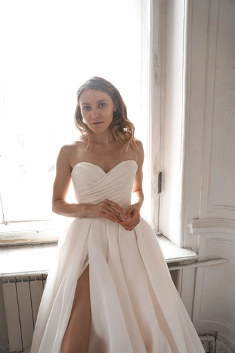 Olivia Bottega Audrey Extra Coral #24 frontface vertical cropped thumbnail