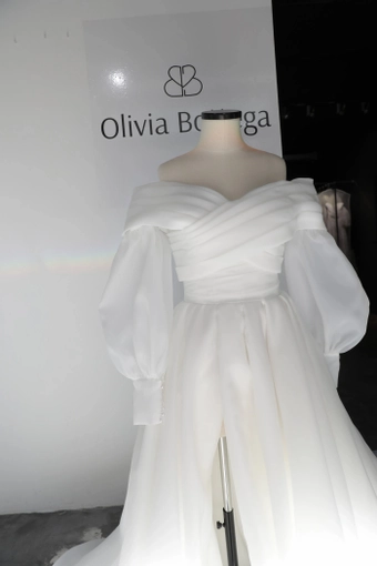 Olivia Bottega Audrey Extra Light Ivory #11 frontface vertical cropped thumbnail