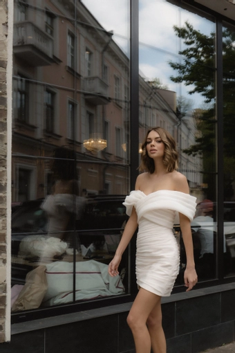 Olivia Bottega Audrey Mini Coral #8 frontface vertical thumbnail