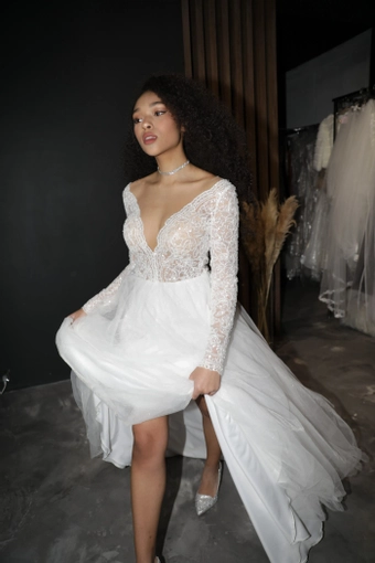 Olivia Bottega Aviv #4 frontface vertical thumbnail