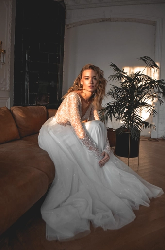 Olivia Bottega Aviv #3 frontface vertical thumbnail