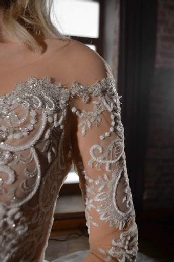 Olivia Bottega Batist #4 frontface vertical cropped thumbnail