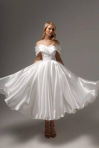 Olivia Bottega Beatrice #1 frontface vertical thumbnail