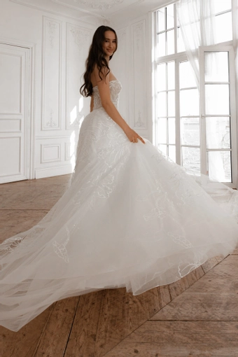 Olivia Bottega Blum Light Ivory #6 vertical thumbnail