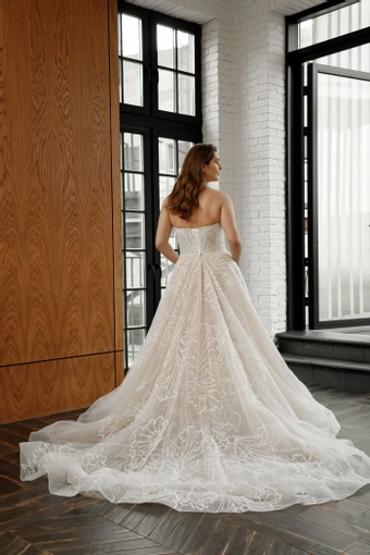 Olivia Bottega Blum Nude #16 default backface vertical thumbnail