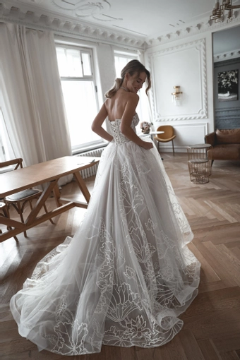 Olivia Bottega Blum Nude #13 backface vertical thumbnail