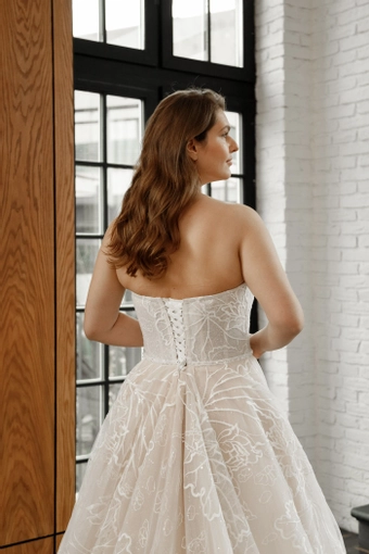 Olivia Bottega Blum Nude #25 backface vertical cropped thumbnail