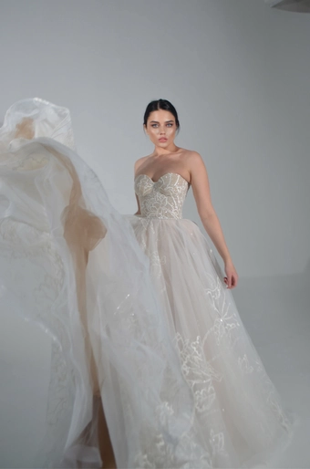 Olivia Bottega Blum Nude #20 frontface vertical cropped thumbnail