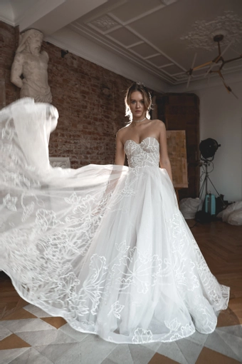 Olivia Bottega Blum Nude #8 frontface vertical thumbnail