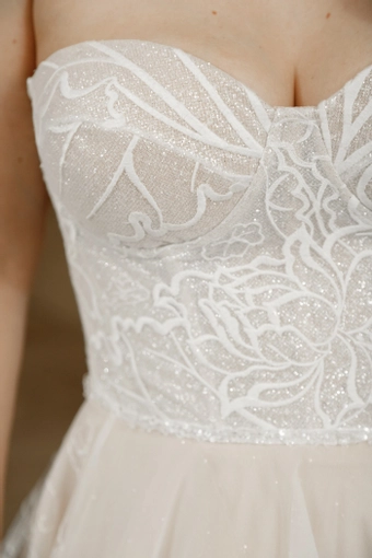 Olivia Bottega Blum Nude #21 frontface vertical cropped thumbnail