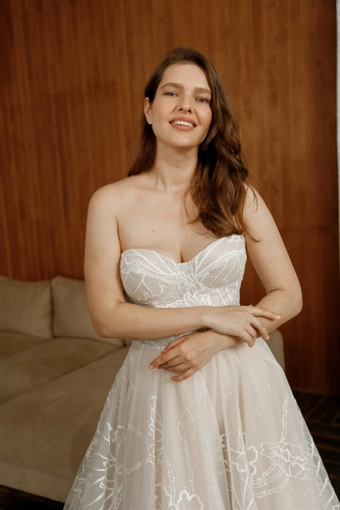 Olivia Bottega Blum Nude #17 frontface vertical cropped thumbnail