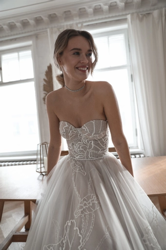 Olivia Bottega Blum Nude #22 frontface vertical cropped thumbnail