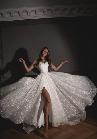 Bree Olivia Bottega #8 frontface vertical thumbnail