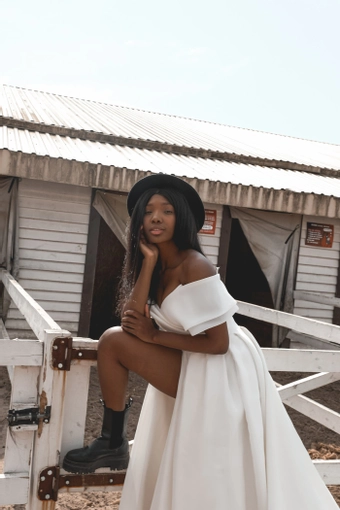 Olivia Bottega Cardi #22 vertical cropped thumbnail