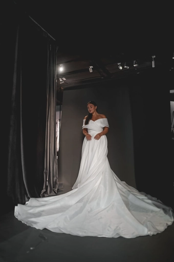 Olivia Bottega Cardi #7 frontface vertical thumbnail