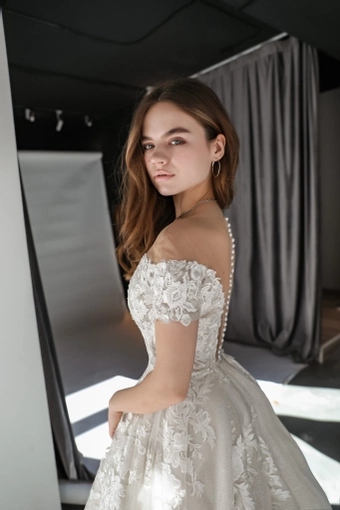 Olivia Bottega Charlotte #15 vertical cropped thumbnail