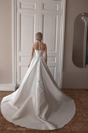 Olivia Bottega Chloe #10 default backface vertical thumbnail