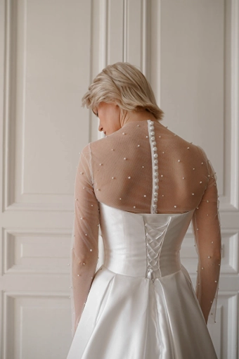 Olivia Bottega Chloe #19 backface vertical cropped thumbnail