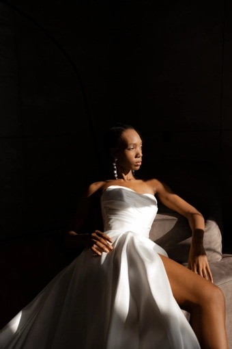 Olivia Bottega Chloe #15 frontface vertical cropped thumbnail